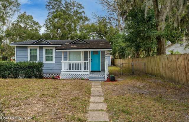 1905 NIBLICK Drive - 1905 Niblick Drive, Jacksonville, FL 32210