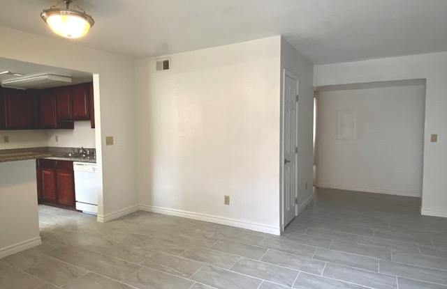 5317 Indian River Drive - Gallery 4