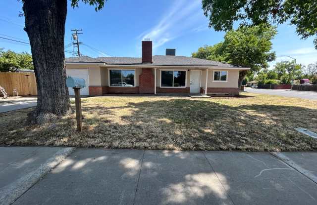 1404 Grape Ave photos photos