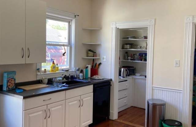 153 Lowell Gallery 3