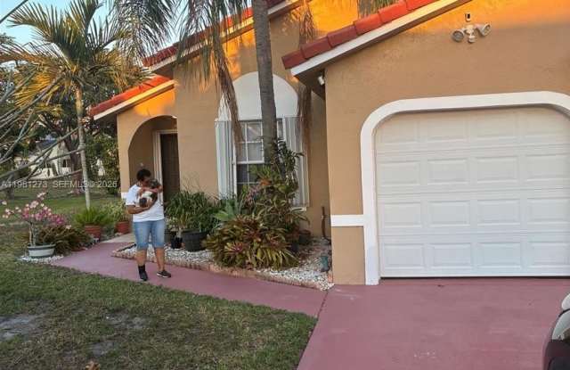 18175 NW 61st Ave photos photos