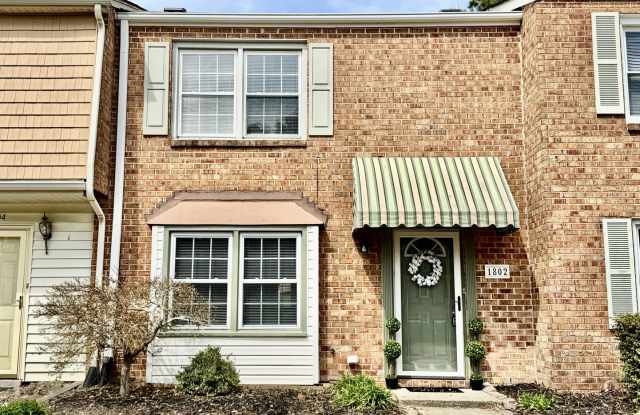 READY NOW!! Fenced Patio - Pet Friendly - Over 1,500 Square Feet!! photos photos