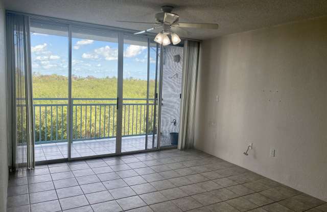 3675 Seaside Dr Gallery 4
