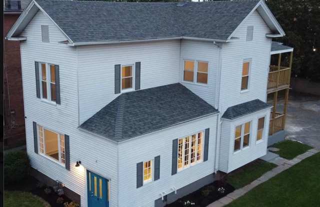18 Madison St photos photos