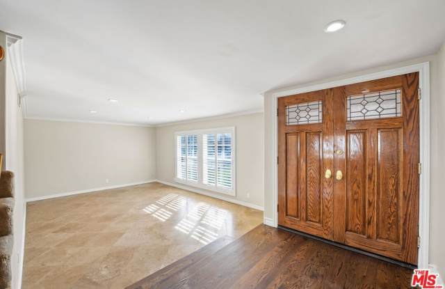 29403 Trailway Ln Gallery 4