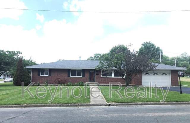 449 Crestview Drive - 449 Crestview Drive, Lebanon, OH 45036