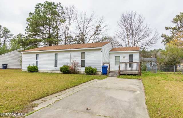 6 Lakewood Court Gallery 2