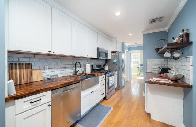 249 NEW YORK AVE - 249 New York Avenue, Jersey City, NJ 07307