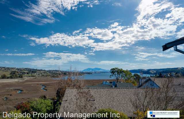 111 Helmsman Ct Gallery 4