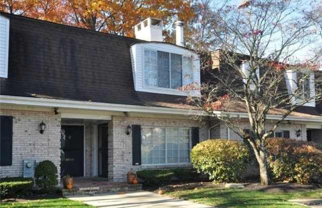 77 HOFFMAN Avenue photos photos