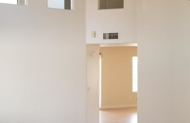 8625 W HATCHER Road Gallery 2
