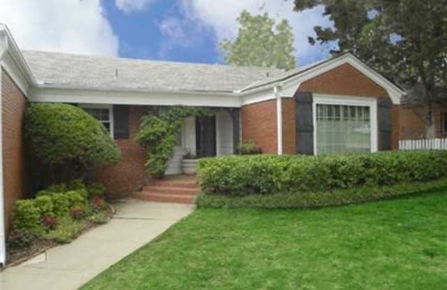 6418 Grandview Place Gallery 2