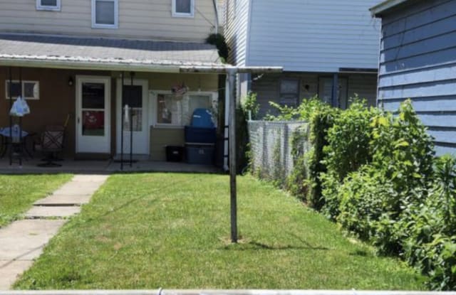 135 4th Street photos photos