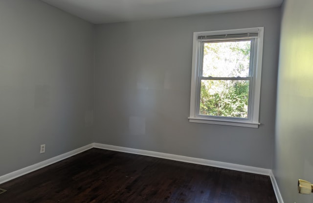 2400 Hammond Drive photos photos