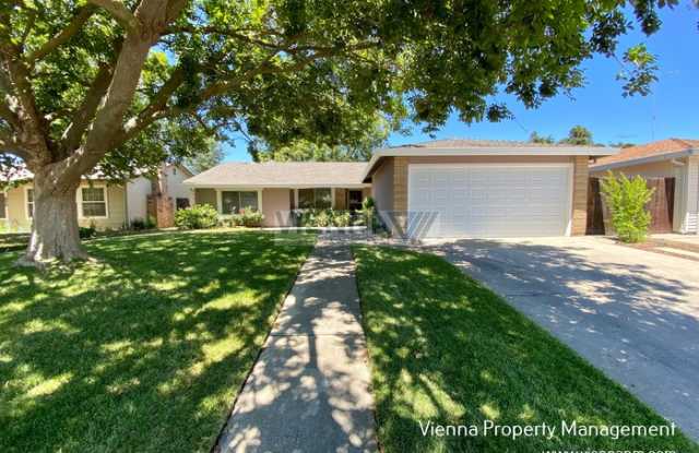 3309 Huntsman Drive photos photos