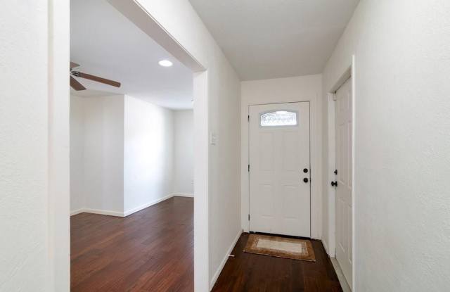 1916 Kynette Drive Gallery 2