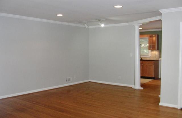2749 Frontier Trail Gallery 3