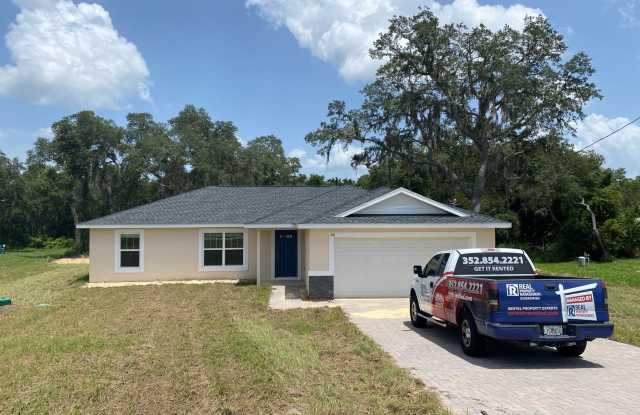 *** NOT AVAILABLE UNTI MID NOVEMBER *** Beautiful Area For This Awesome Home photos photos