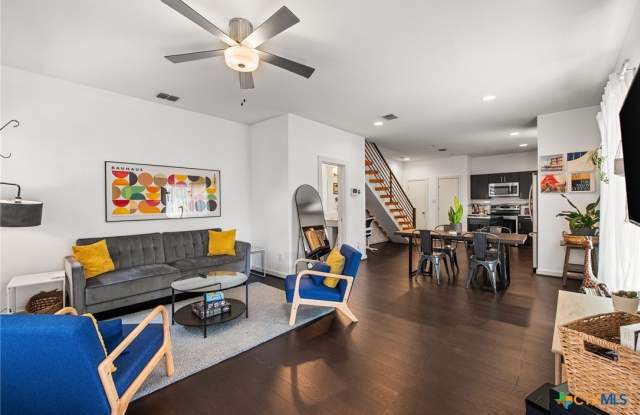 704 N Cherry Street photos photos