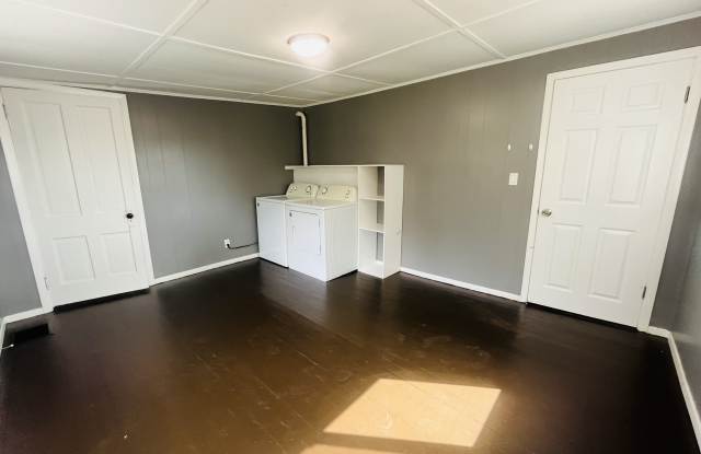 513 W. Morgan Street - B Gallery 3