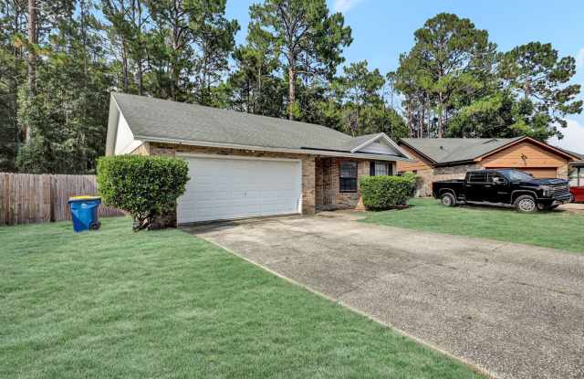 3 bedroom/ 2 bathroom home on the Northside! Gallery 3