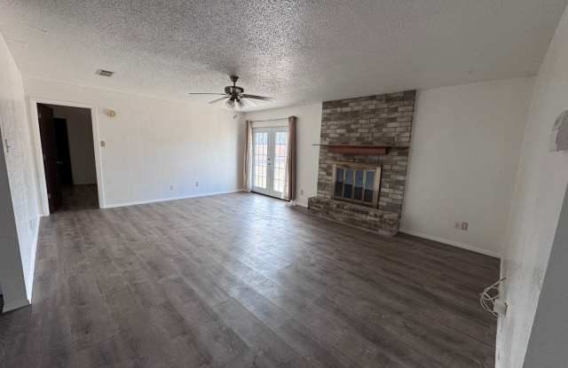 Great Family Home South Roswell. Gallery 3