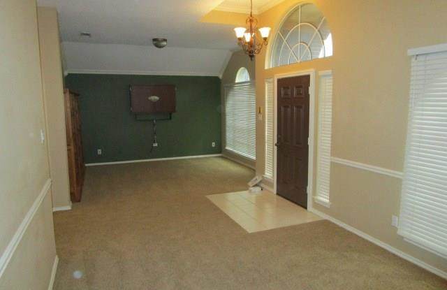 5513 Plantation Lane Gallery 4