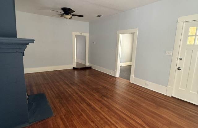 810 E Guenther Gallery 4