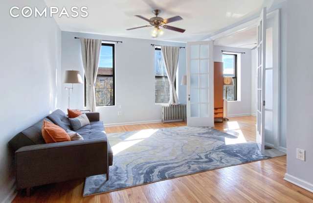 200 West 109th Street photos photos