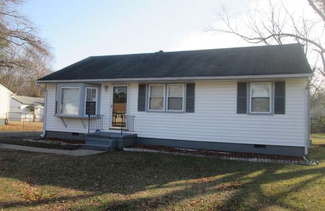 Three Bedroom Highland Springs Home. Available in September photos photos