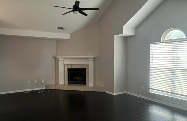226 Golden Eagle Drive Gallery 2