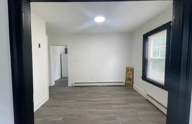 Modern, Fully Renovated 3-Bedroom Apartment – $1,850/month | Pittsfield, MA Gallery 4