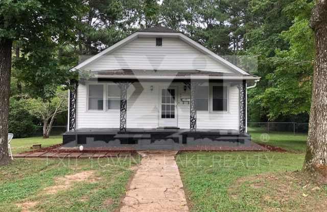 Fully Furnished 3 Bedroom/2 Bathroom Home For Rent photos photos