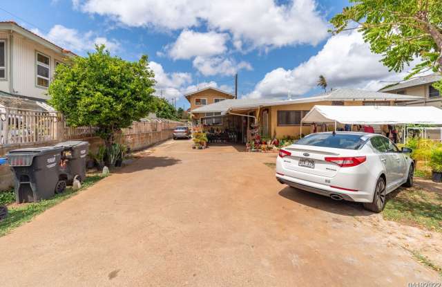 2BR/1BA/2PKG in the Great location/ Waipahu-Lower photos photos