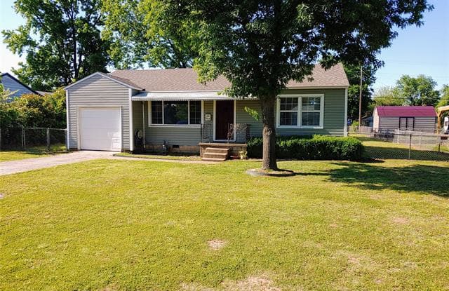 507 E Comanche Street - 507 East Comanche Street, Jenks, OK 74037