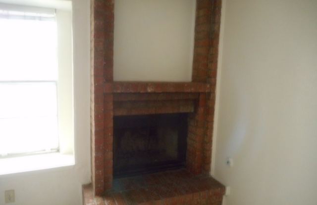 618 White Cliffs Drive Gallery 3