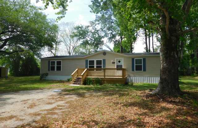 416 Church Street on Private Lot in James City Available Now! photos photos