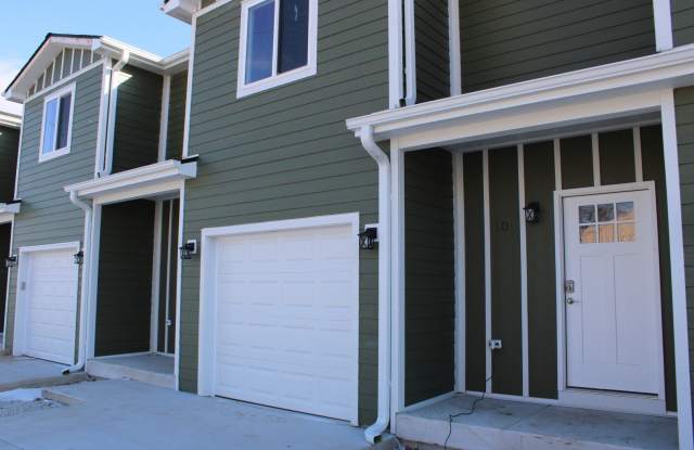 107 E division Street unit: 107 photos photos