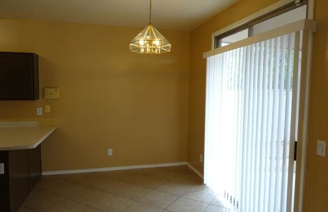 1921 S 113TH Drive Gallery 3