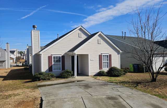 Darling 3br/2ba RANCH!! Avail Now! Near downtown Ral and I-40!! photos photos