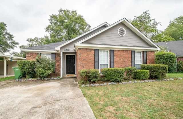 Charming 3BR House in Columbus photos photos