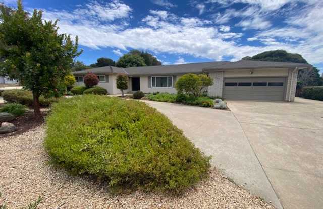 11755 Tam O'Shanter Drive Gallery 3