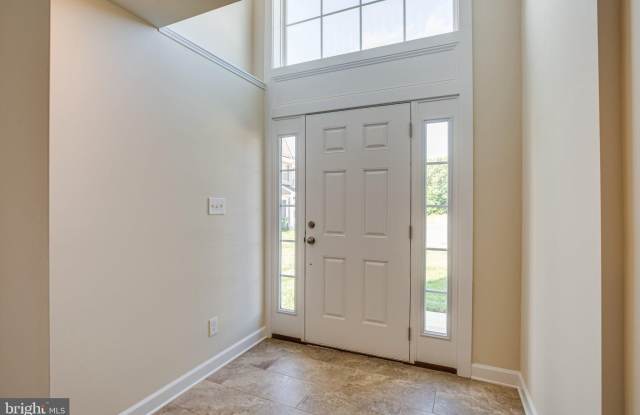 56 ANDREWS Place Gallery 2