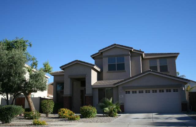 8851 W Augusta Avenue photos photos