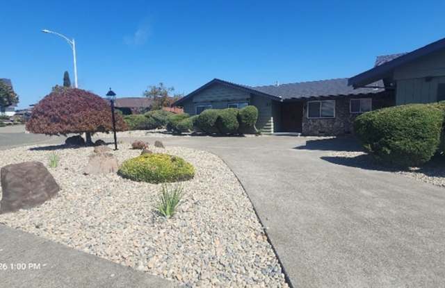 Beautifully Remodeled 3-Bedroom 2.5 Bath Home with Pool in Vallejo Gallery 1
