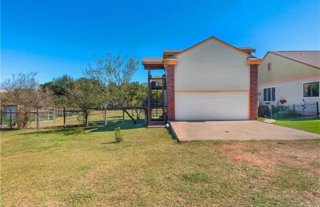 1050 Hidden Hills DR - 1050 Hidden Hills Drive, Hays County, TX 78620