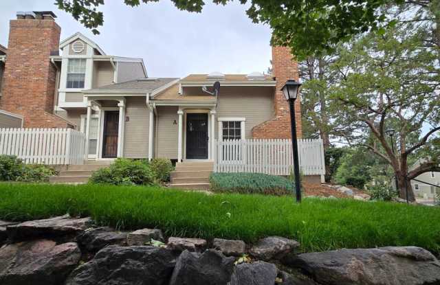 Stunning Townhome with Prime Location and Modern Features! photos photos
