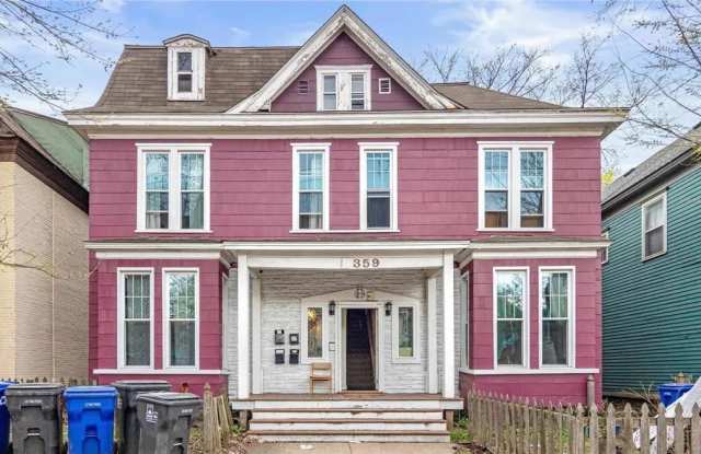359 Maria Avenue - 2 photos photos