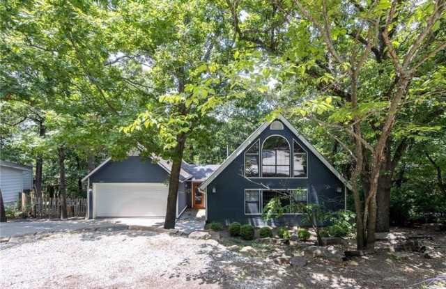 957 Lewis AVE - 957 North Lewis Avenue, Fayetteville, AR 72701 957 Lewis AVE - 957 North Lewis Avenue, Fayetteville, AR 72701