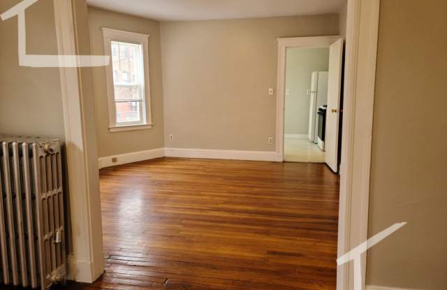 Nice 2 bed in JP Gallery 4